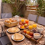 Σπίτι διακοπών Domaine Du Prieure Avec Piscine Ancien Couvent & Presbytere
