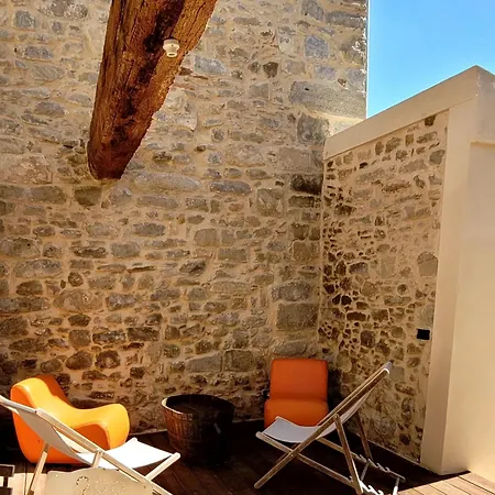 Domaine Du Prieure Couvent & Presbytere