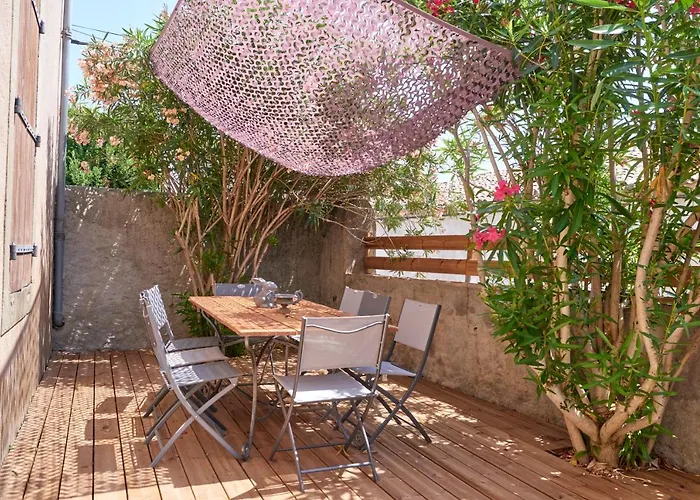 Tatil Evi Domaine Du Prieure Avec Piscine Ancien Couvent & Presbytere